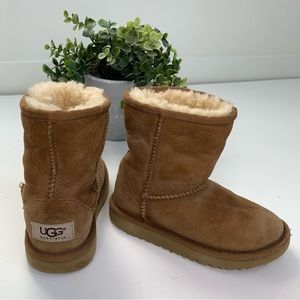 UGG Toddler Boots Size 11